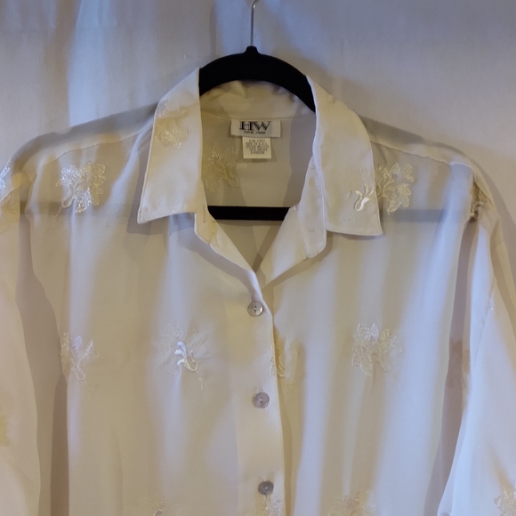 HW New York Women's Cream Sheer Dressy Button Down Blouse Size L - Picture 10 of 12